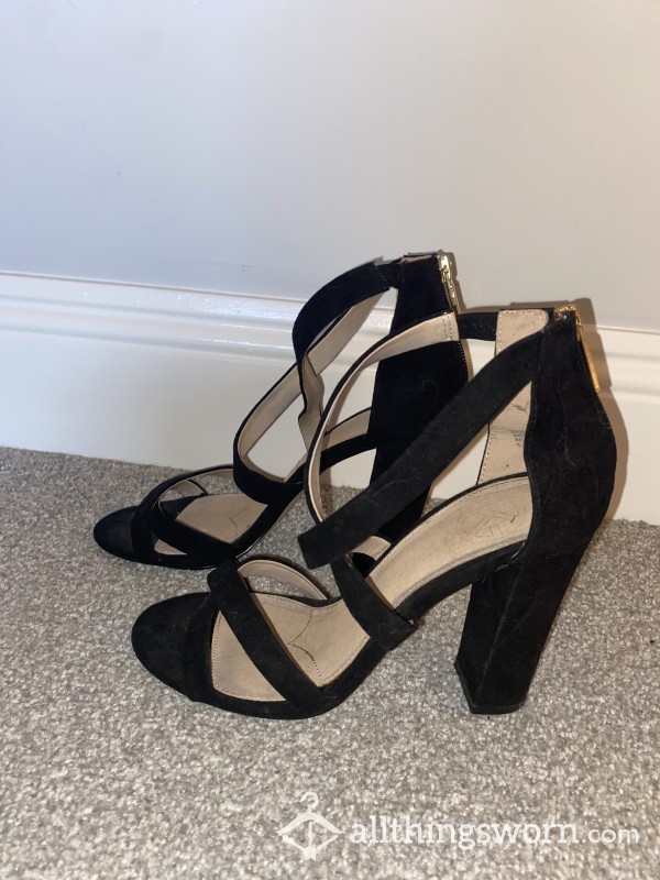 ✔️✔️ BLACK STRAPPY CHUNKY KURT GEIGER HEELS ✔️✔️