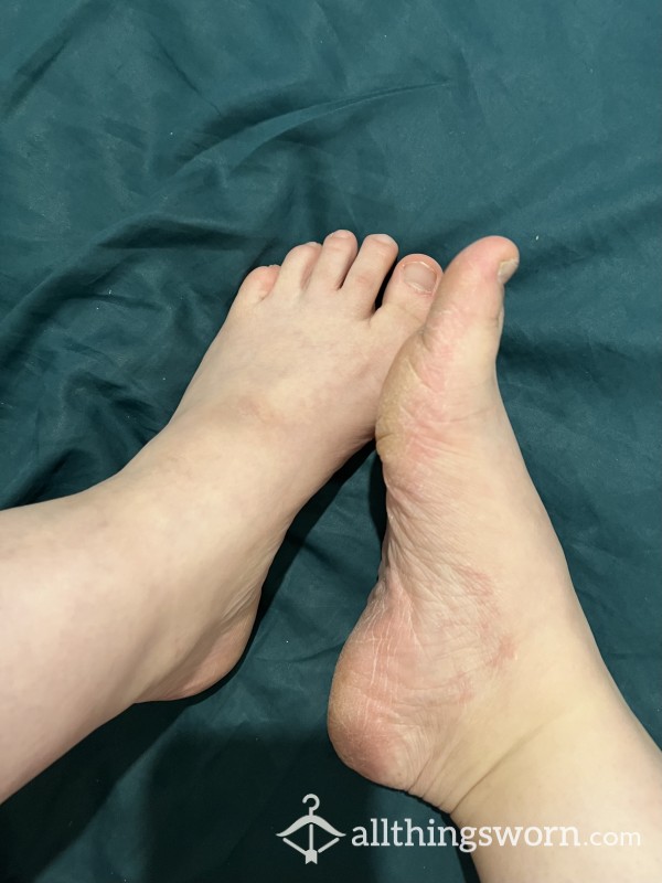 10 Custom Feet Pics