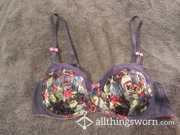 4 Day Wear Beautiful Satin Bra.. Covers My T*tties To Perfection 🍨🍨🩷