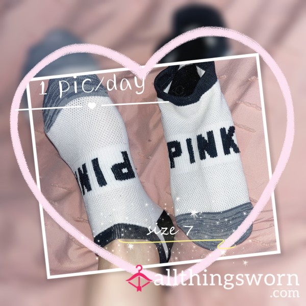 NHL SALE 48 Hr ♡ PINK Victoria’s Secret Brown Dirty Ankle Socks