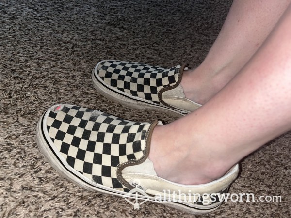 Black & White Checkerboard Vans  | US 7.5