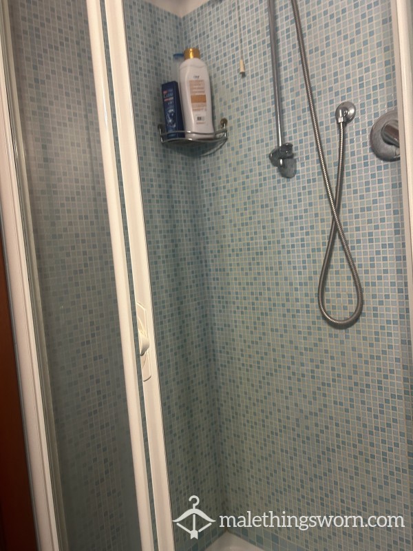 A Shower With Me