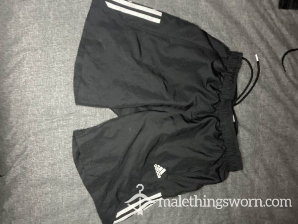 Adidas Shorts Size  M