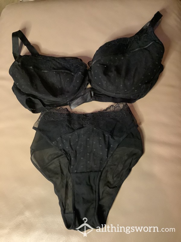 Ann Summers S**y Black Lace Dotty Lingerie Set