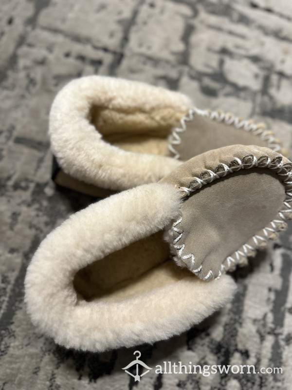 Beige Moca**in Slippers Size 10