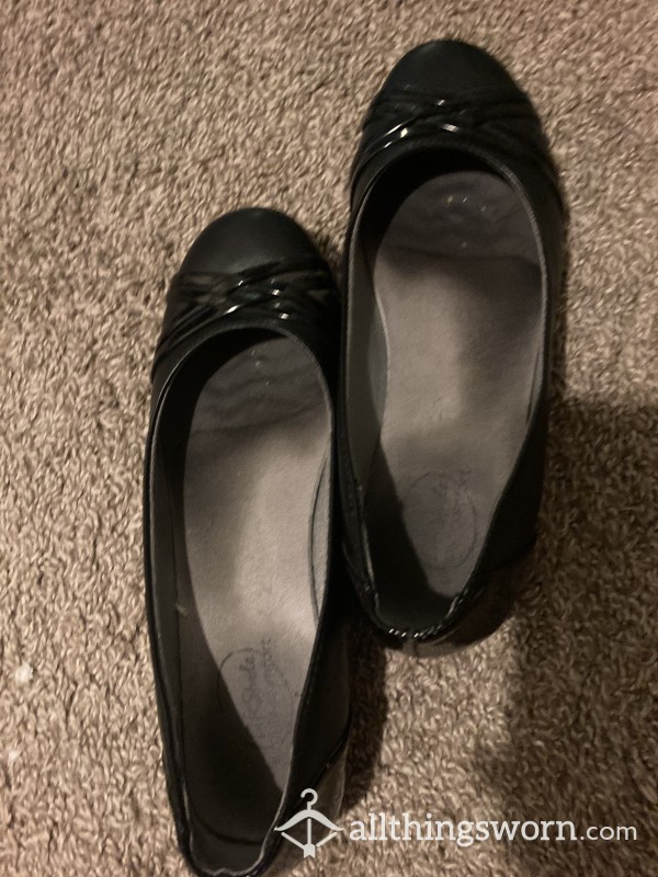 Black Ballet Flats