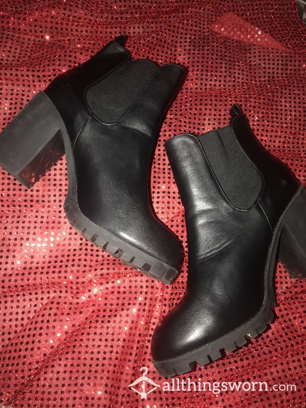 Black Boots With Heel