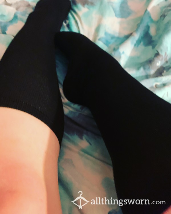 BLACK COTTON KNEE HIGHS