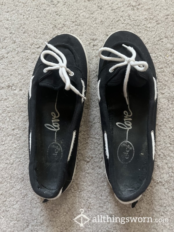 Black Flat Shoes