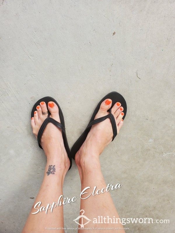 Black Flip-Flop Sandals