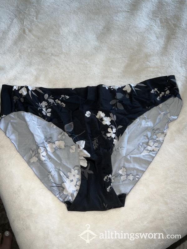 Black Flor*l Print Panties