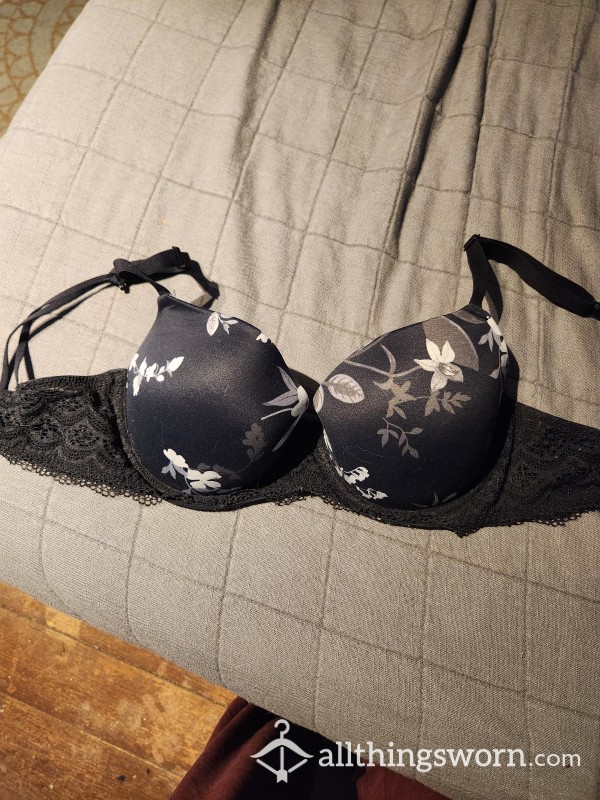 Black Flor*l Push Up Bra