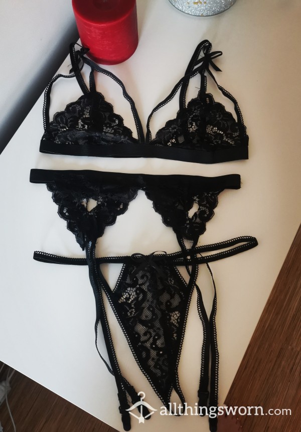 Black Hot Lingerie