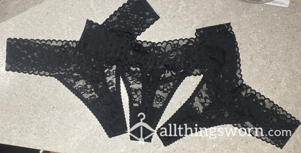 😈Black Lace Thongs😈