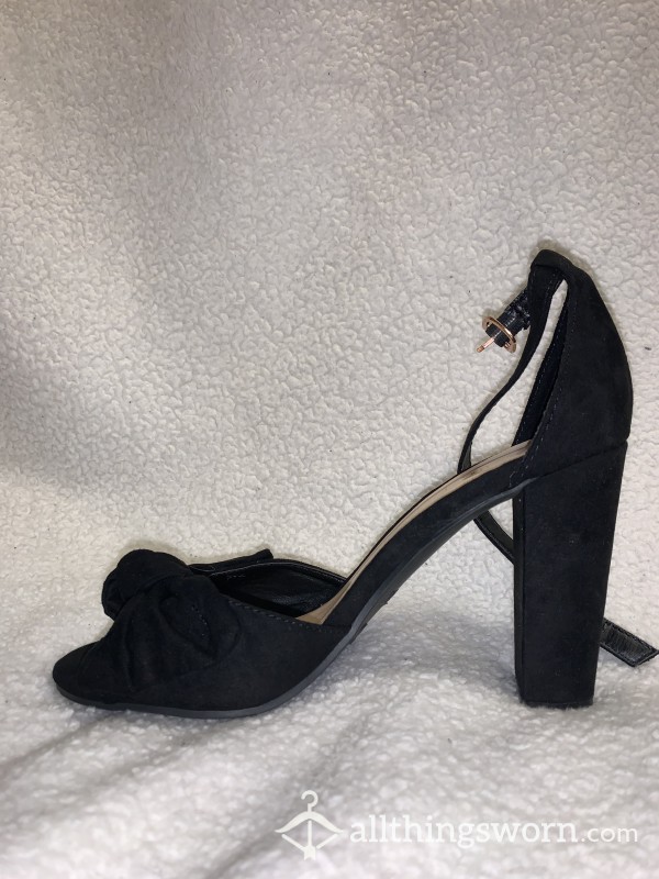 SALE! Used Black Heels