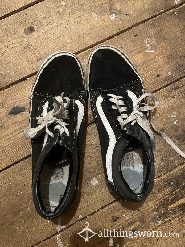 Black Vans Trainers