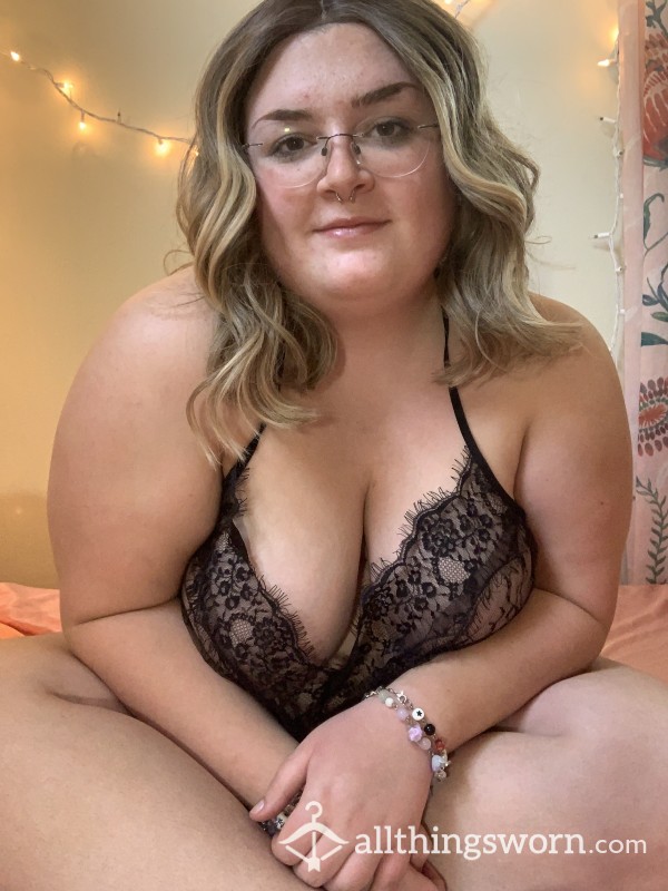 Blonde BBW In S**y Lingerie