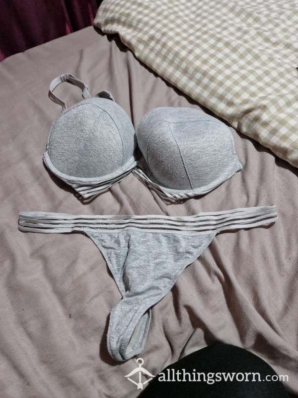 Bra And Knickers Set