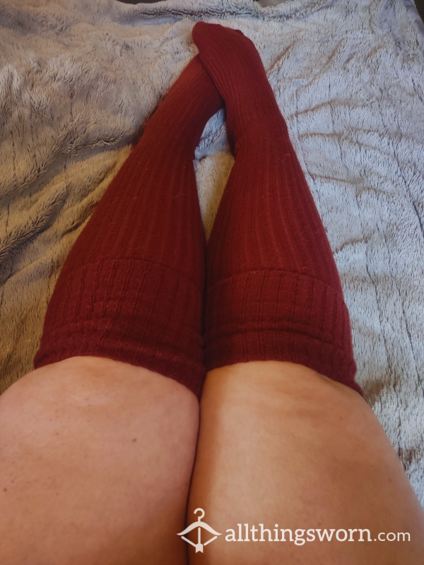 Burgundy Knee-high Socks