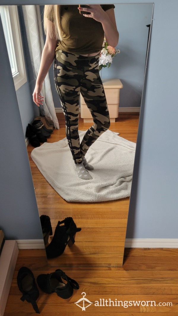 Camo Leggings 💕