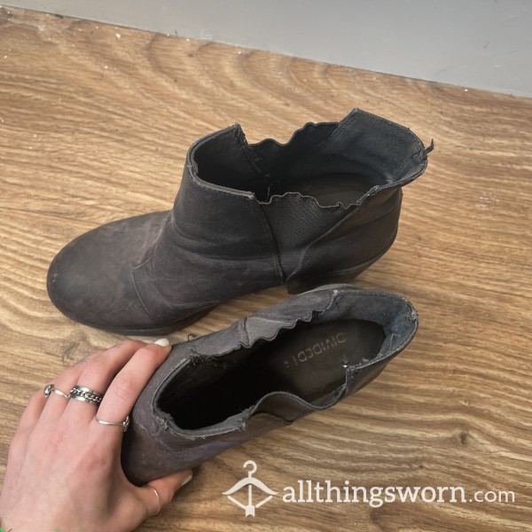 Chunky Platform Ballbusting Boots