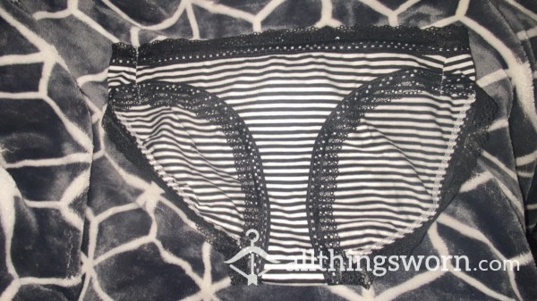 Cotton Bikini With Lace Trim 🖤striped🤍