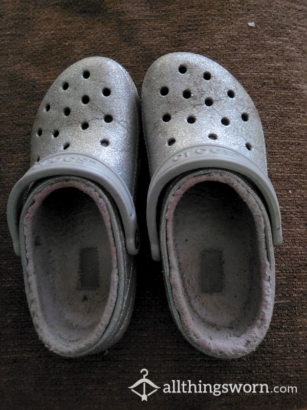 Crocs Sparkly Furry Size 7