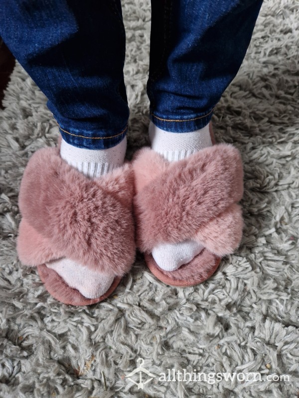 Custom Feet Pics With Slippers