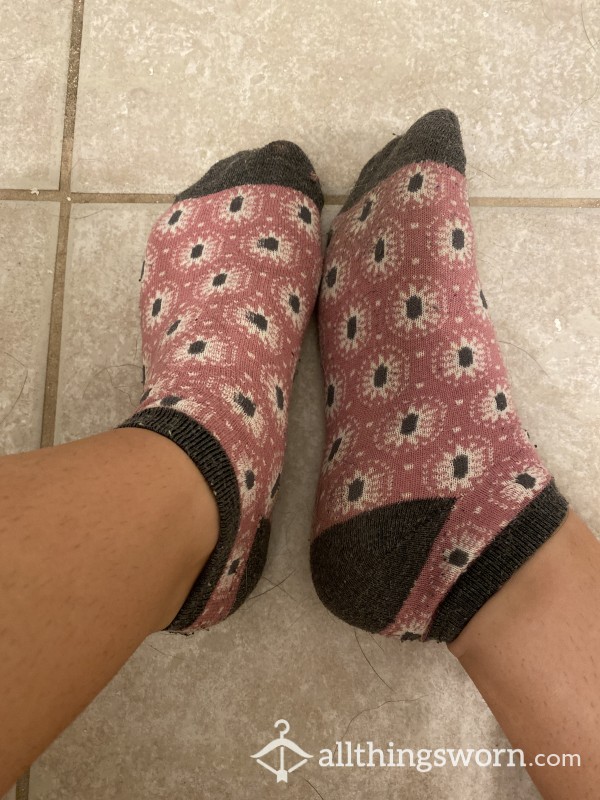 Smelly Pink Ankle Socks