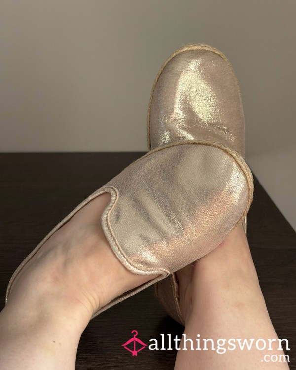 Cute Glittery Nude/pink Flats Size 6 But Fit 5 Too