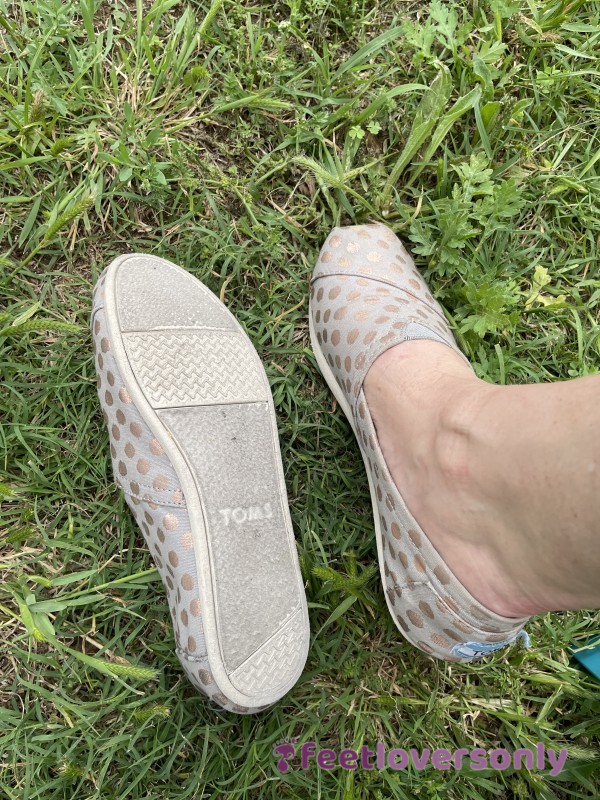 Cute Polkadot Tom’s Flats Well Worn