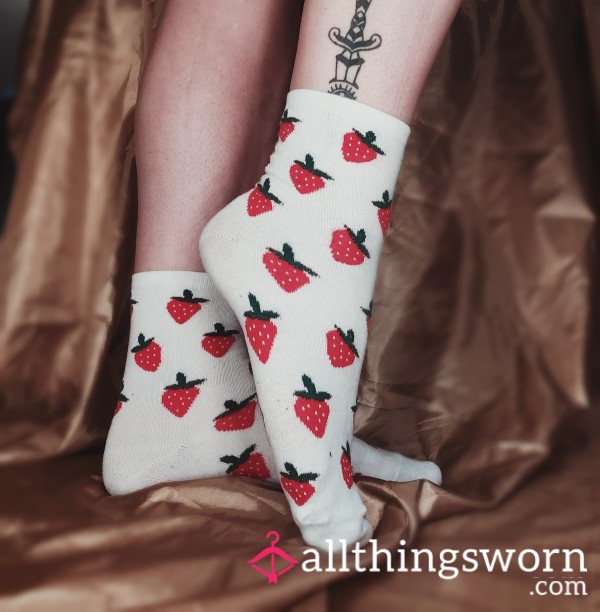 Cute Strawberry Socks