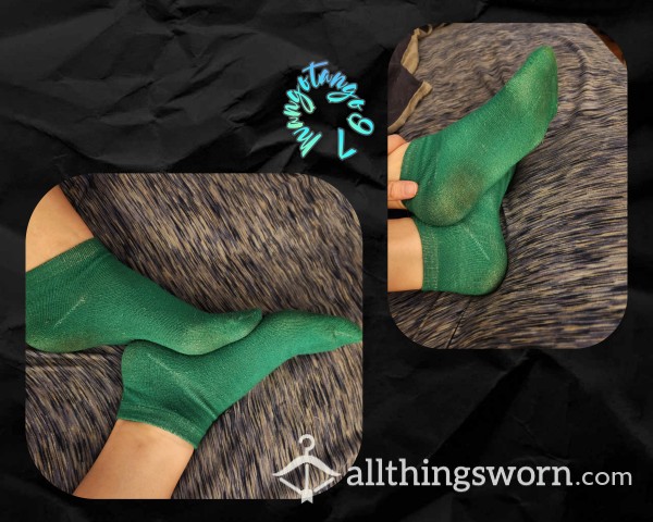 💚Dirt Stained Dark Green Ankle Socks💚