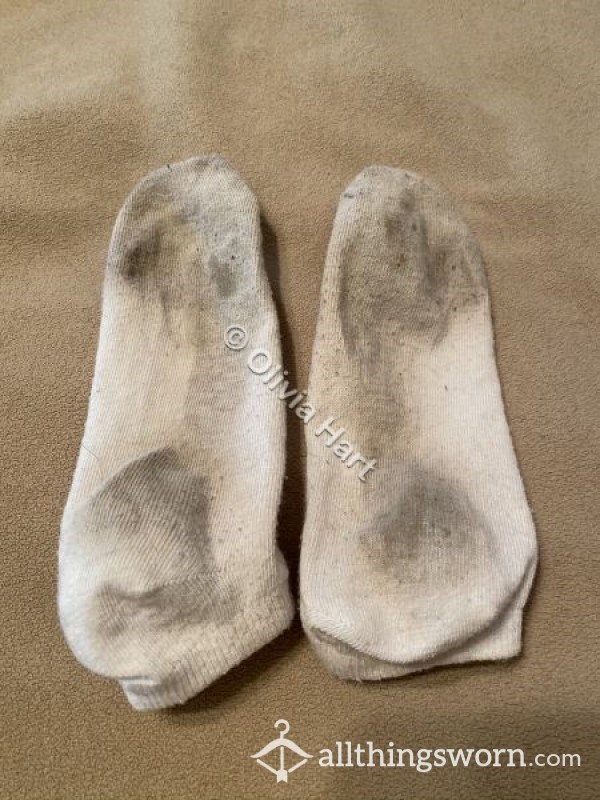 Dirt White Footies