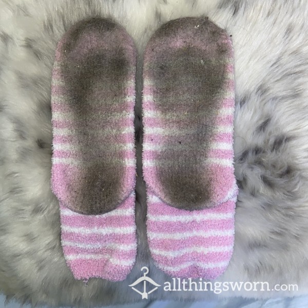 FILTHY FLUFFY HOUSE SOCKS