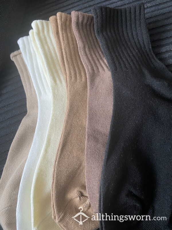 Dirty Neutral  Colour Crew Socks 🧦