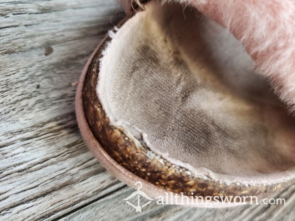 Dirty Pink Fuzzy Sandals/Slipper