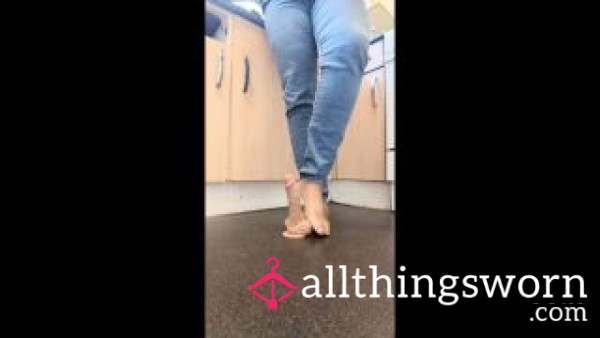 Ebony Bare Feet Ball Stomping Humiliation Using Di**o