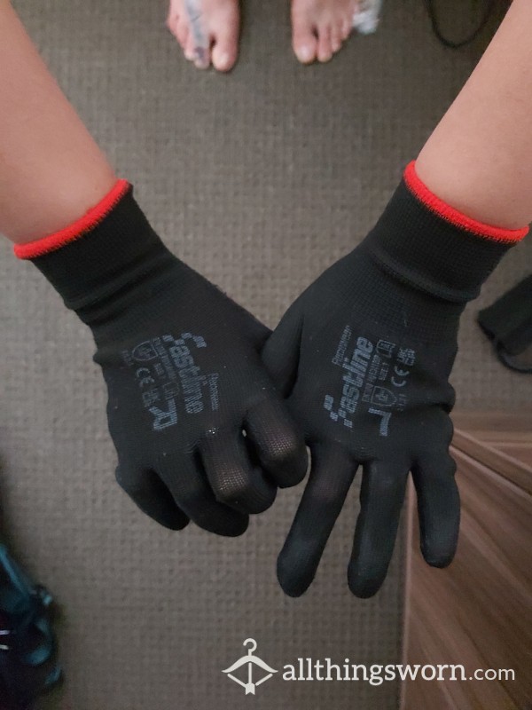 ***SOLD*** Electrical Gloves - Played With In Aus 😉