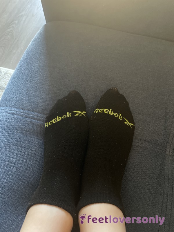 Feet In Black Gym Socks And Clean Feet Pics