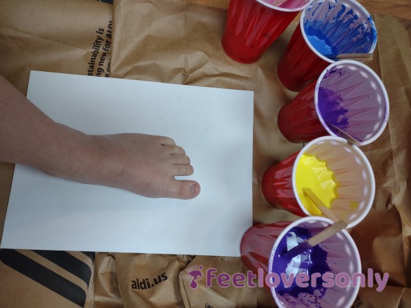 Feet Painting!