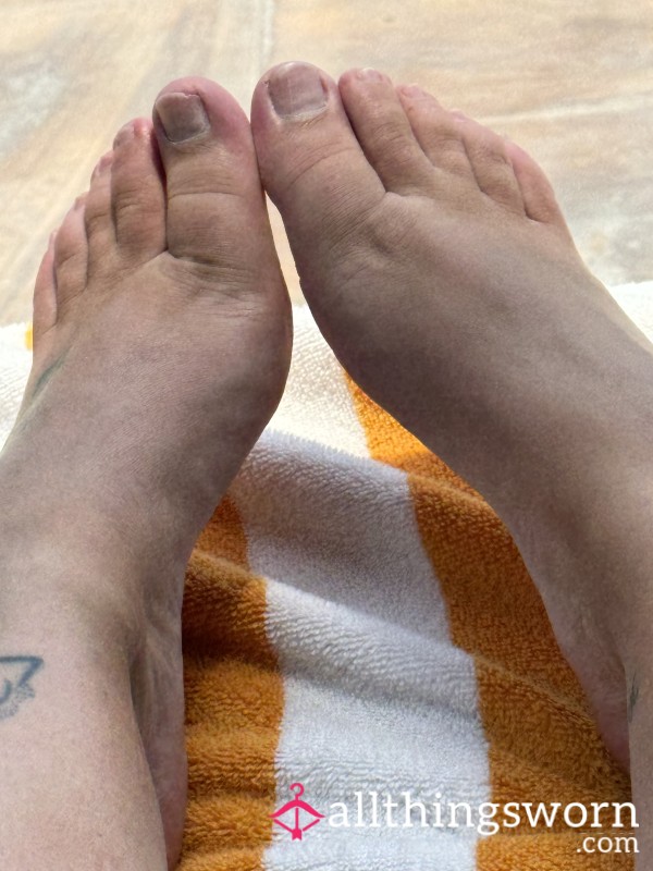 Feet Photos