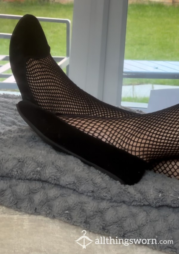 Fishnet Shoe Dangle And Foot Tease Vid