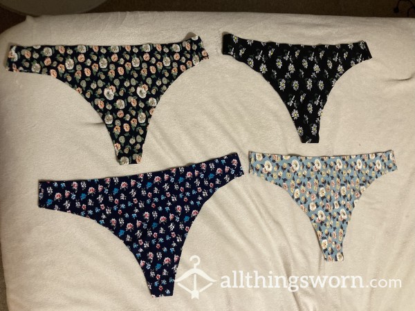 Flower Print Thongs 🌸