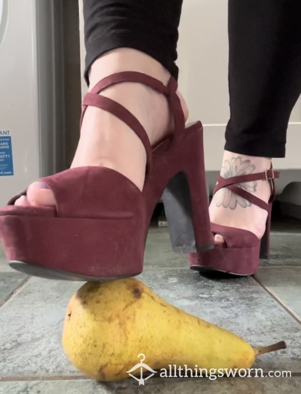 Food Squashing In Heels 👠🍐