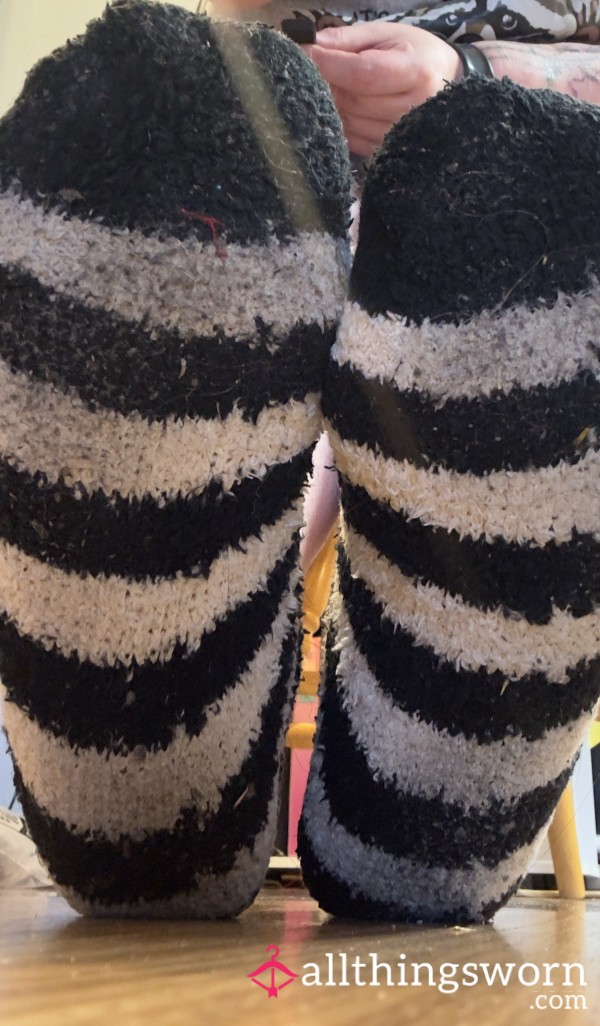 Fuzzy Black And White Striped Ankle Socks