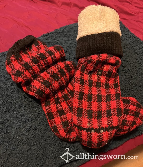 Fuzzy Knee High- Buffalo Plaid 🇨🇦