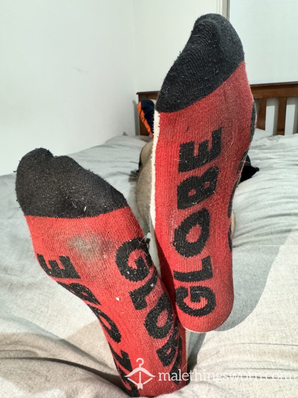 GLOBE SOCKS PUTRID