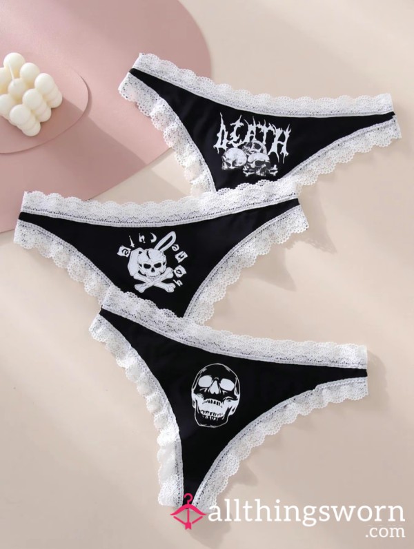 Gothic Style Thongs🖤