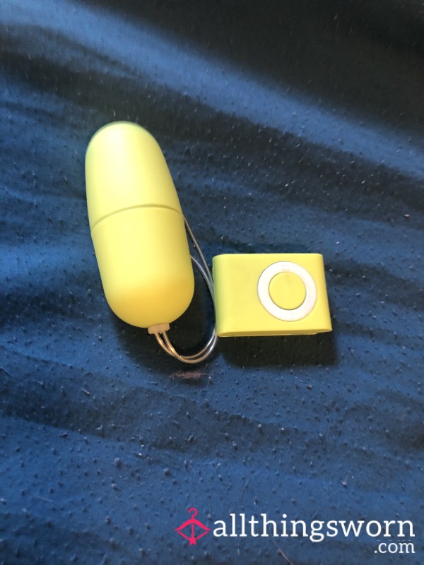 Green Vibrating Egg With Remote